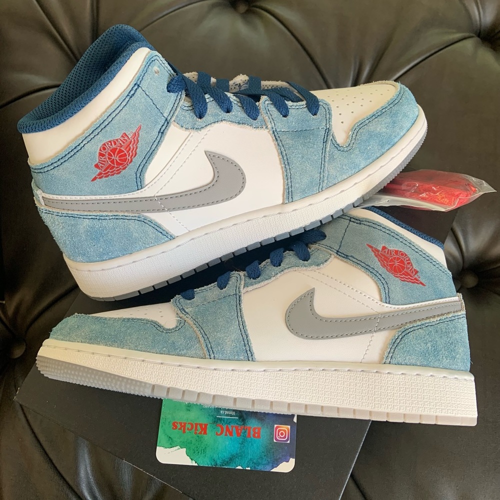 Jordan 1 Mid SE — FRENCH BLUE LIGHT STEEL (GS)